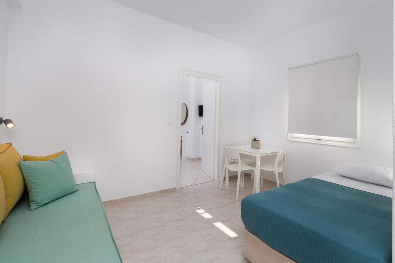 La Mer Seaside Apartments Drios Bagian luar foto